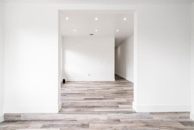 Foto del edificio - 2135 SW 4th St