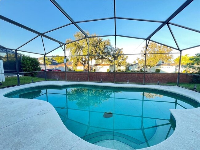 Foto del edificio - 2859 Blooming Alamanda Loop