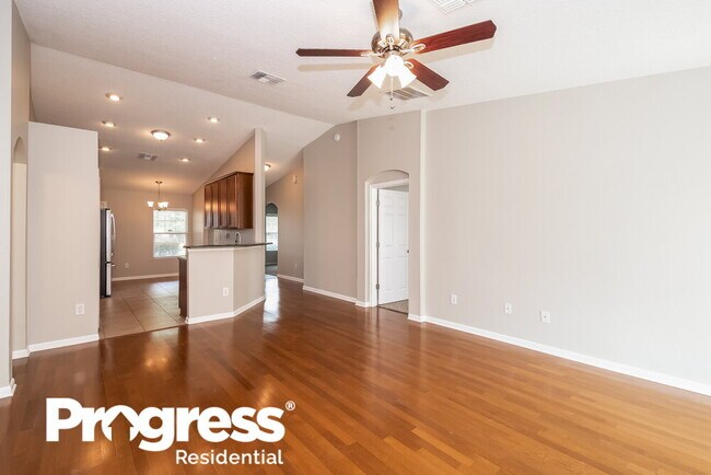 Building Photo - 16247 Magnolia Grove Way