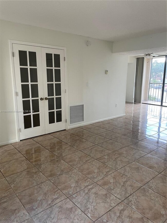 Building Photo - 8005 SW 107th Ave