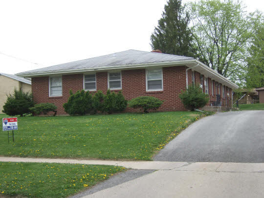 Primary Photo - 3227 Seward Ave