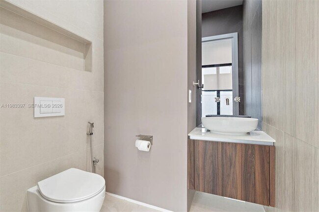 Foto del edificio - 1410 NE 5th St