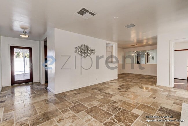 Building Photo - 4113 Cll San Antonio