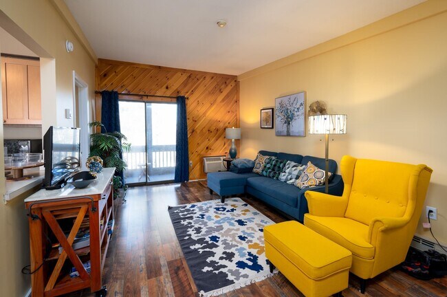 Building Photo - 59 Treetop Cir