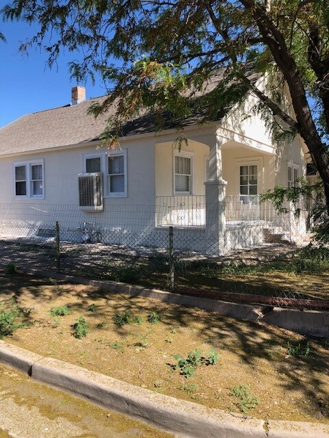 Foto del edificio - 1227 Egan Ave