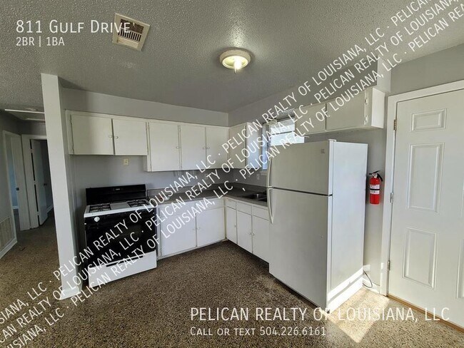 Building Photo - 811 Gulf Dr