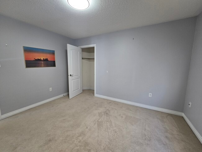 Building Photo - 1468 Coldstream Dr