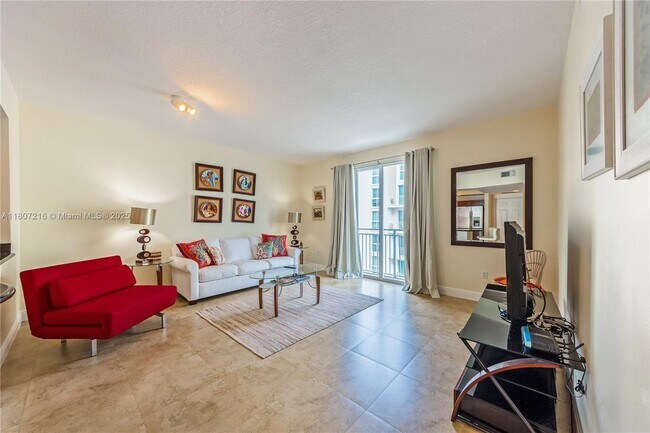 Foto del edificio - 7285 SW 90th St