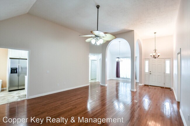 Building Photo - 3 br, 2 bath House - 645 Fallbrook Lane