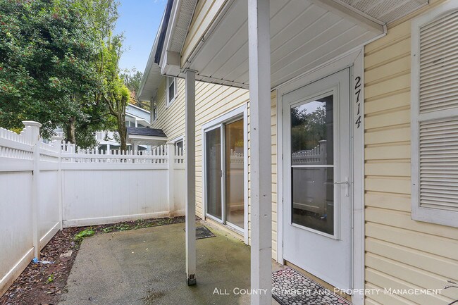 Building Photo - EAST COBB MARIETTA CONDO!!