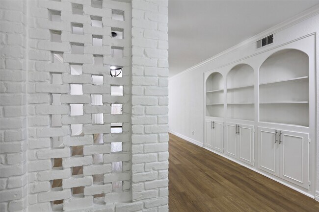 Foto del edificio - 857 Wax Myrtle Ln