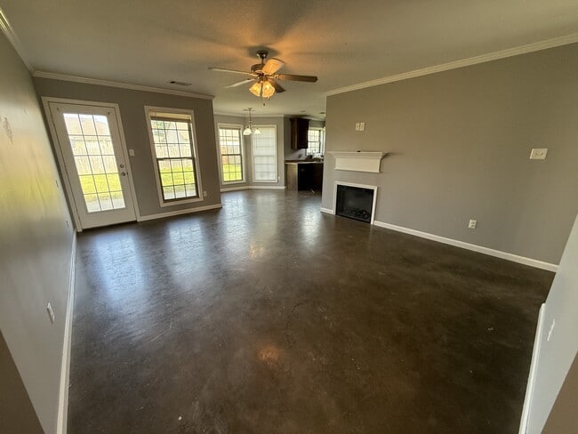 Building Photo - 3591 Dover Dr