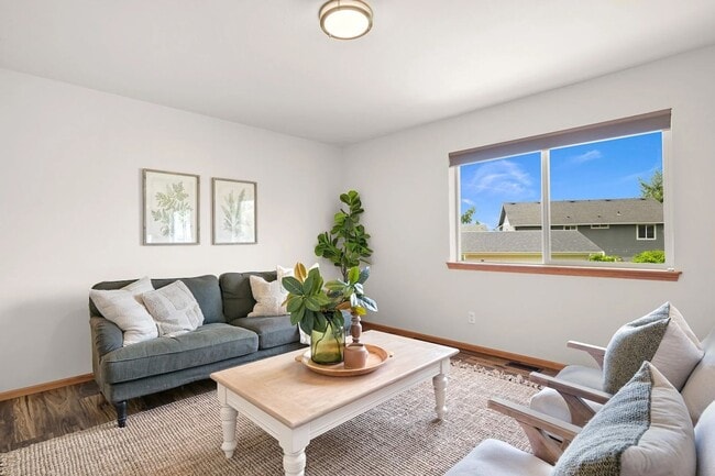 Building Photo - Bellingham Hillside Estates