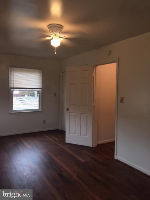 Foto del edificio - 129 Farrell Ln