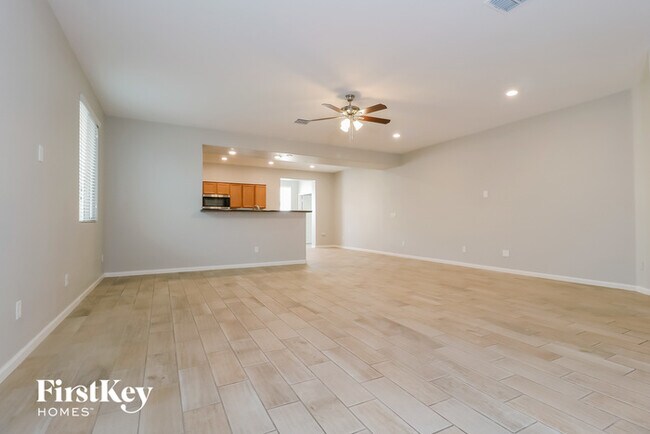 Foto del edificio - 19610 W Washington St