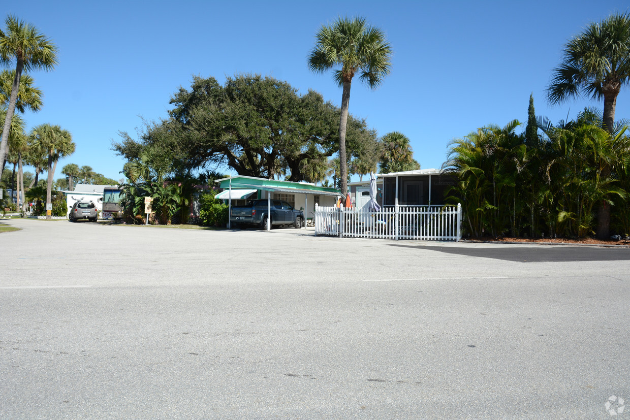 Foto del edificio - Suni Sands Mobile Home Park