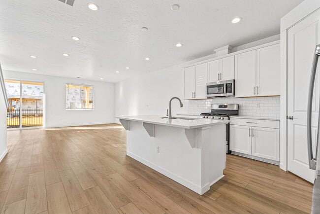 Building Photo - 12459 W Norterra Ln