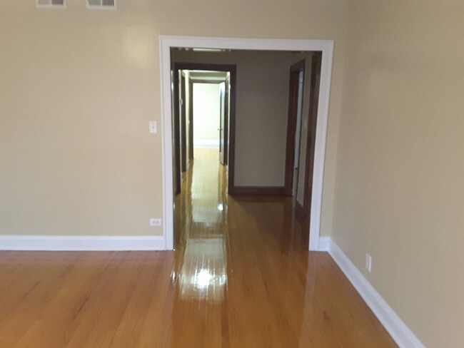 Foto del edificio - 7439 S Prairie Ave