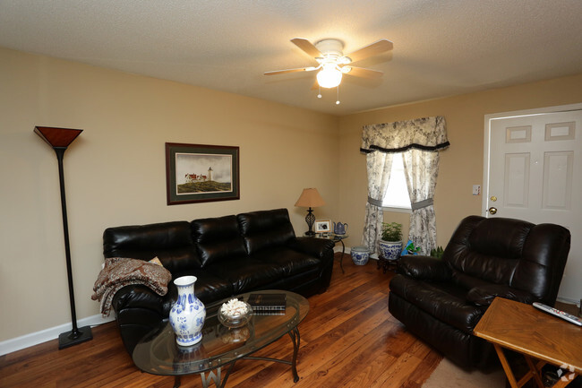 Living room Model - Treehaven Glenn