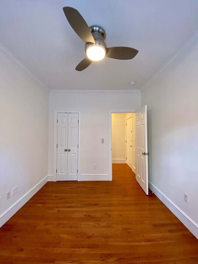 Foto del edificio - 14 Edgerly Rd