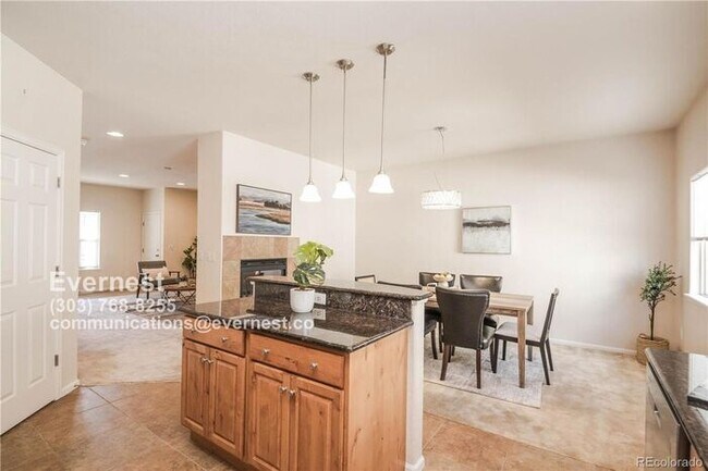 Building Photo - Spacious 2-Bedroom Condo with Fireplace, B...