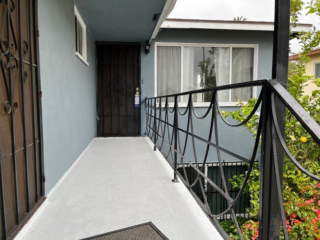 Foto del edificio - 11729 W Washington Blvd