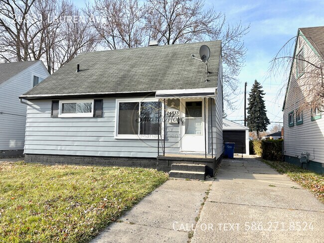 Foto del edificio - 24833 Lauren Ave