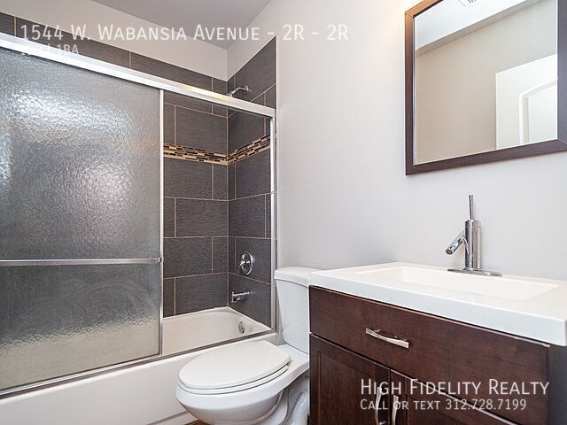 Foto del edificio - 1544 W Wabansia Ave