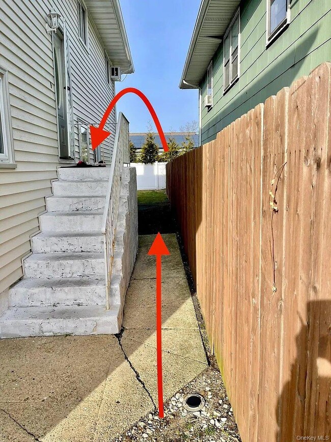 Building Photo - 36 Radcliffe Rd