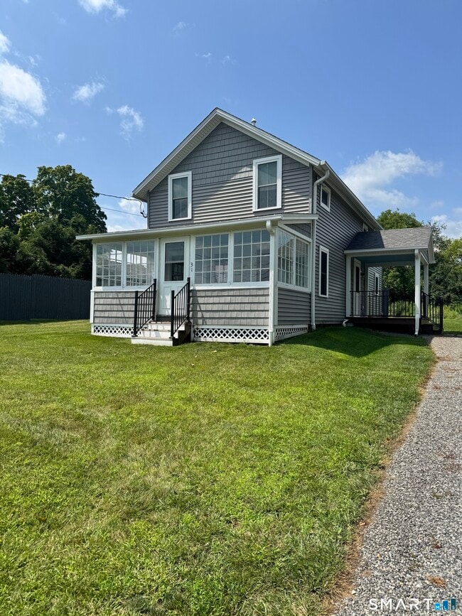 Building Photo - 31 Sharon Valley Rd
