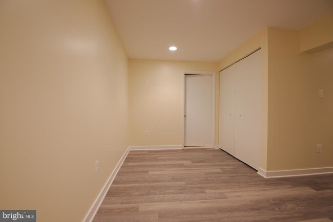 Building Photo - 3 Sparrow Valley Ct