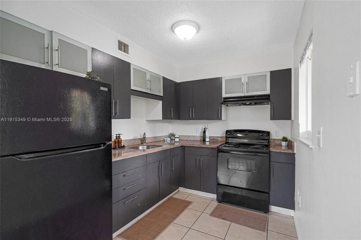 Photo - 480 Northwest 24th Avenue Apt #8, Fort Lauderdale, FL 33311 - 2 BR 1 BA condo