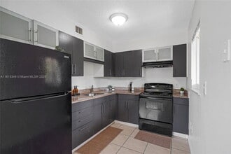 Building Photo - 480 NW 24th Ave