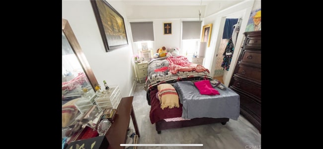 Foto del edificio - 519 E Dayman St