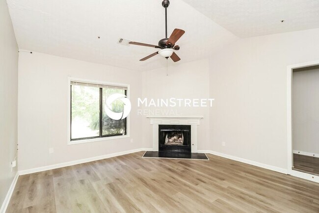 Foto del edificio - 3 Bedroom Pet-Friendly Home in Stone Mountain, GA with Main Street Renewal