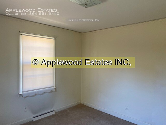 Foto del edificio - 206 Hillside Dr