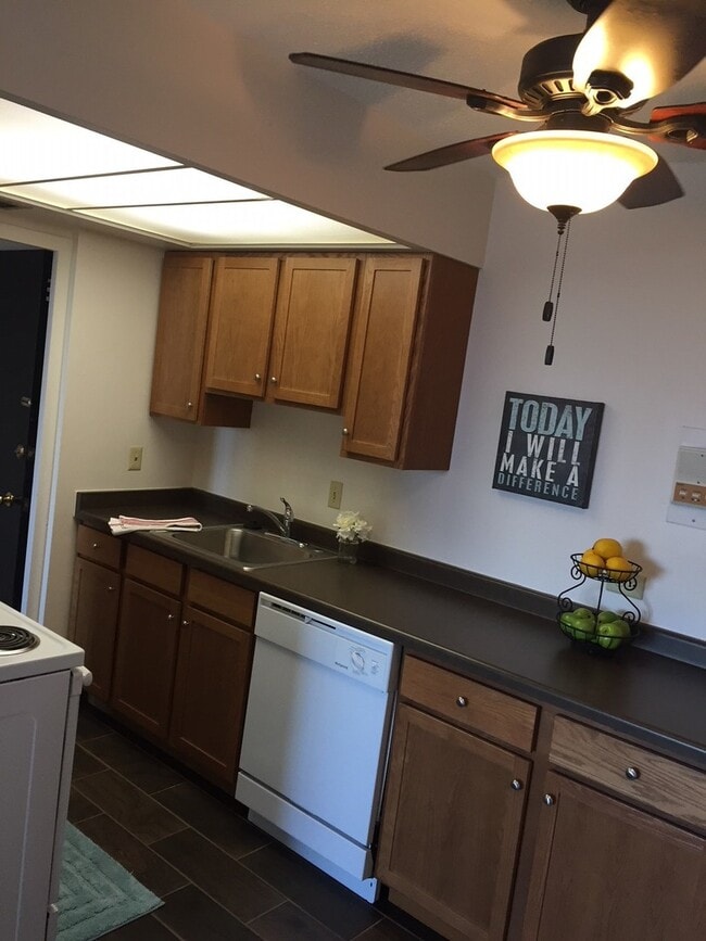 Interior Photo - Lake Summit