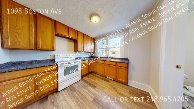 Foto del edificio - 1098 Boston Ave
