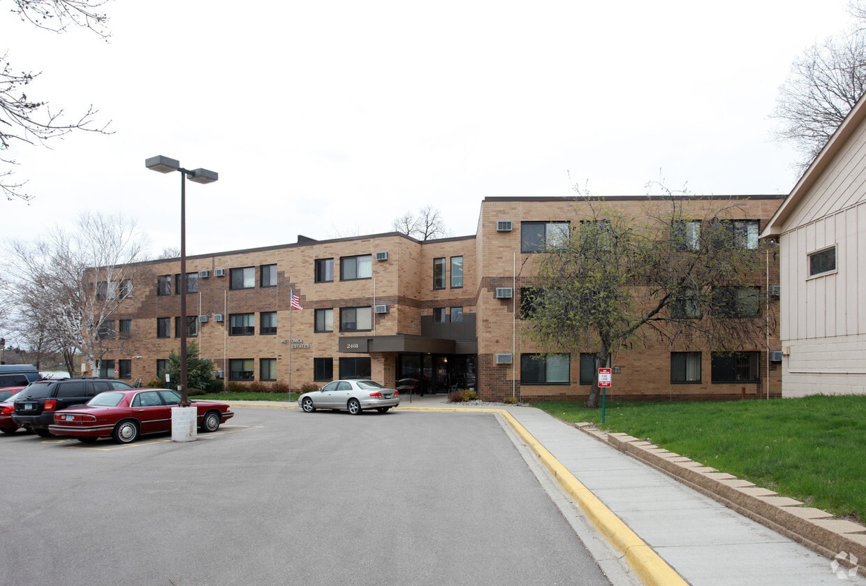 Primary Photo - Westonka Estates