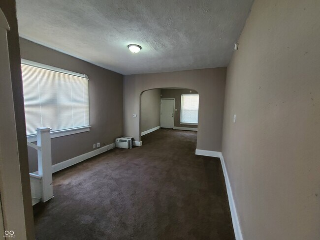 Foto del edificio - 516 W 28th St