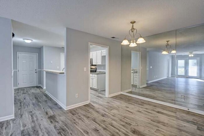 Building Photo - 5008 Hunters Trail