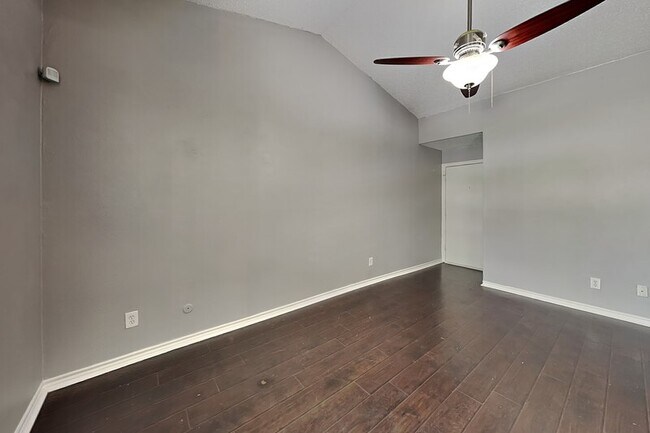 Foto del edificio - 8550 Fair Oaks Crossing