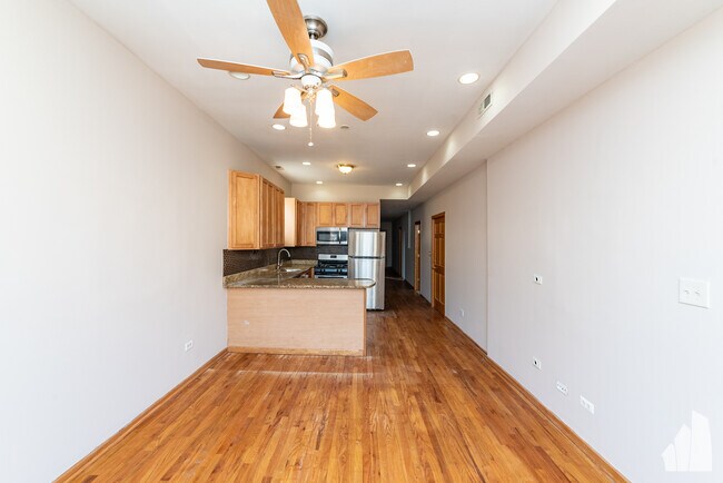Foto del edificio - 1450 N Campbell Ave
