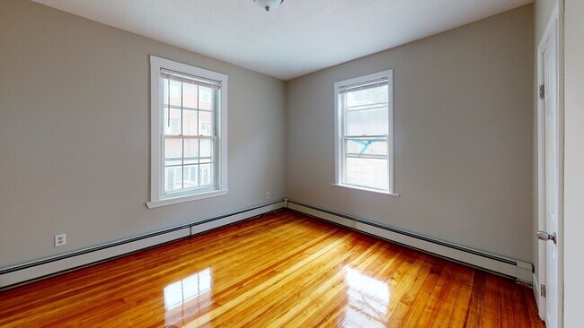 Foto del edificio - 280 McGrath Hwy
