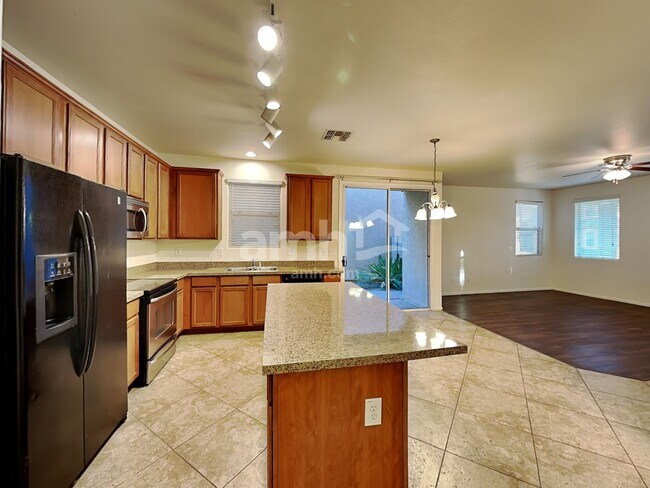 Foto del edificio - 4152 E Vest Ave