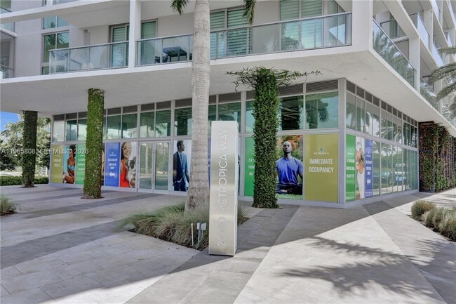 Building Photo - 2000 Metropica Wy