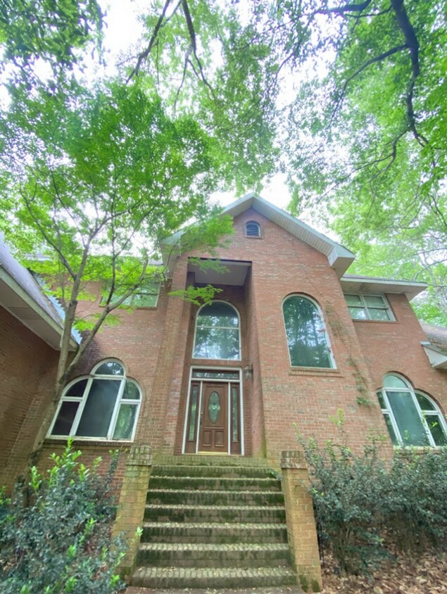 Foto principal - Charming Home Available Now!