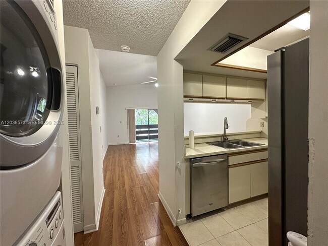 Foto del edificio - 8999 SW 123rd Ct