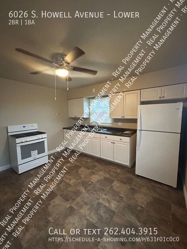 Building Photo - Lower 2 bedroom near the airport with bran...