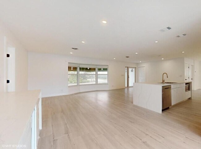 Foto del edificio - 4761 NE 28th Ave